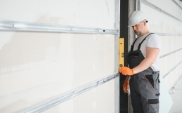 5 Signs Professional Garage Door Installation Is Needed This Fall