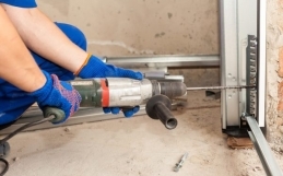 Spring Garage Door Repair Checklist for Ontario Homeowners