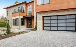 Garage Door Installation Mistakes Ontario Homeowners Often Regret